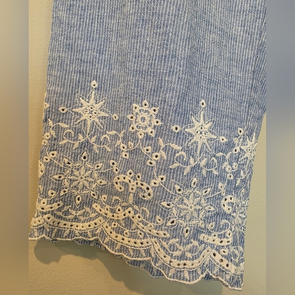 Chicos Size 2 (12) Pismo Beach Stripe Linen Blend Straight Pant Embroidered Hem - Picture 2 of 9